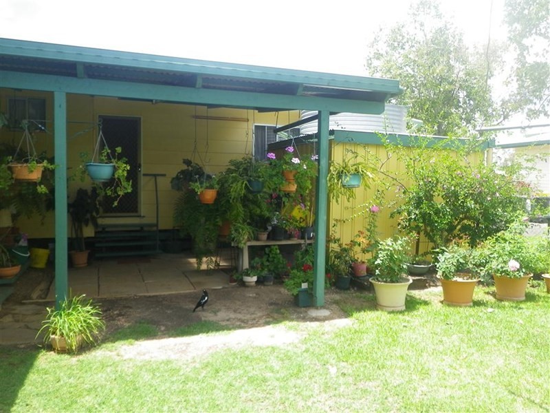 5 Elmer Street, Roma QLD 4455