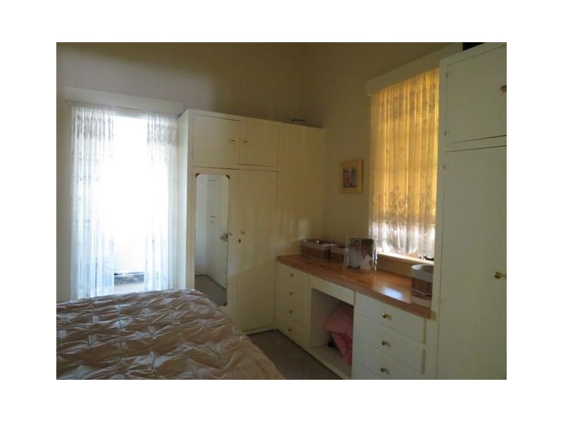 41 Northern Road, Roma QLD 4455