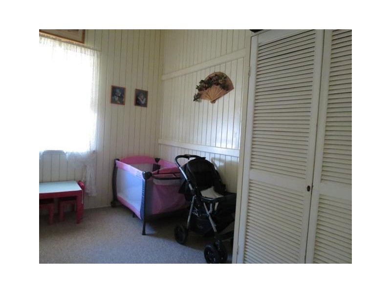 41 Northern Road, Roma QLD 4455