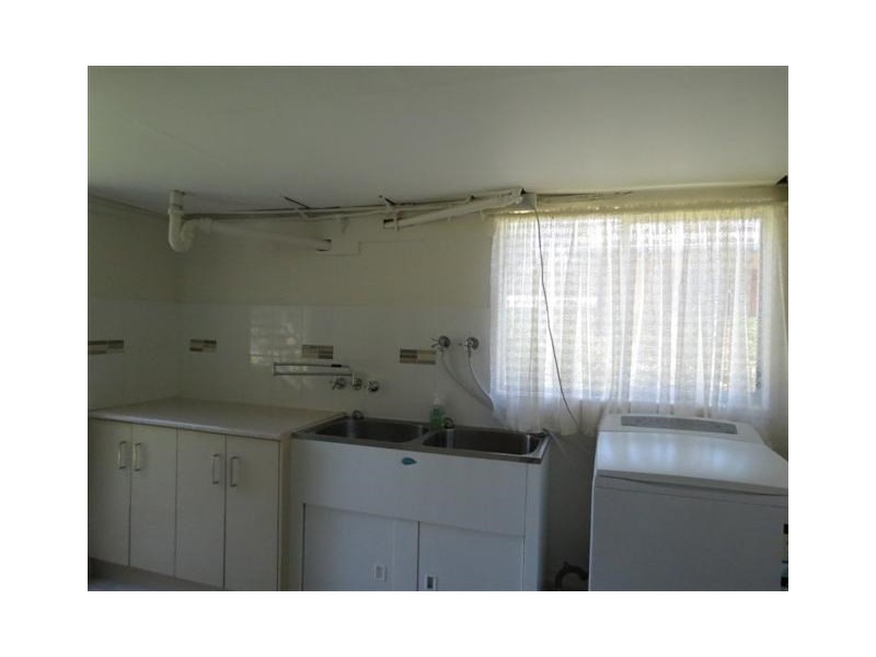 41 Northern Road, Roma QLD 4455