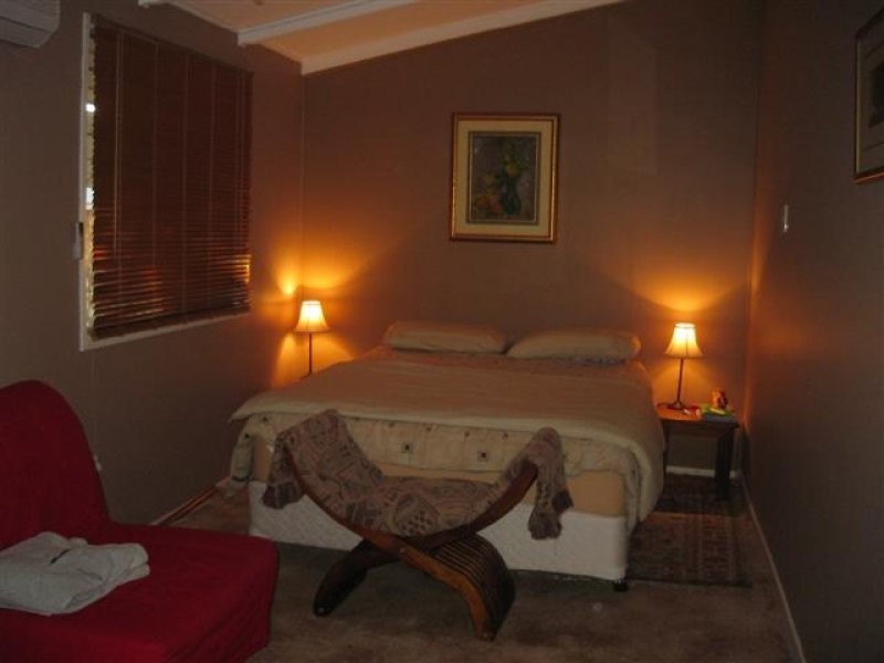 34-38 Edwardes Street, Roma QLD 4455