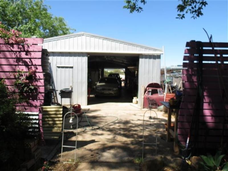 32 Cambridge Street, Mitchell QLD 4465