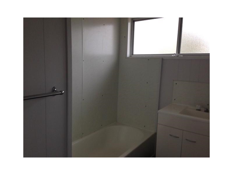 19 Chrystal Street, Roma QLD 4455