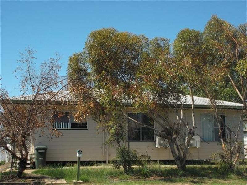 7 Robusta Drive, Roma QLD 4455