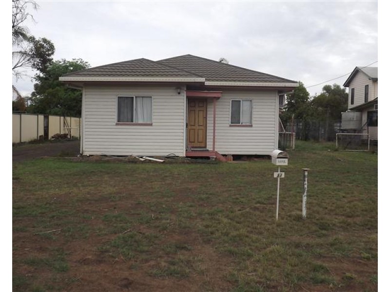 87 Hawthorne, Roma QLD 4455