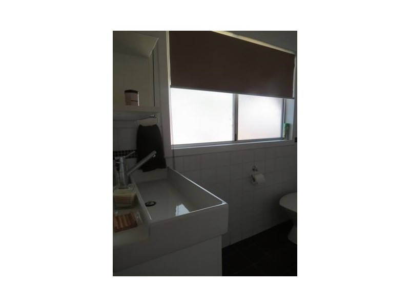 9 Albert Street, Roma QLD 4455