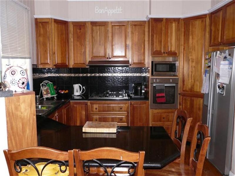 234 Edwardes Street, Roma QLD 4455