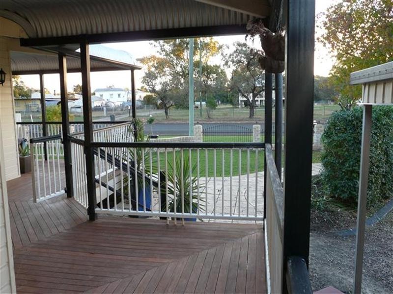 234 Edwardes Street, Roma QLD 4455