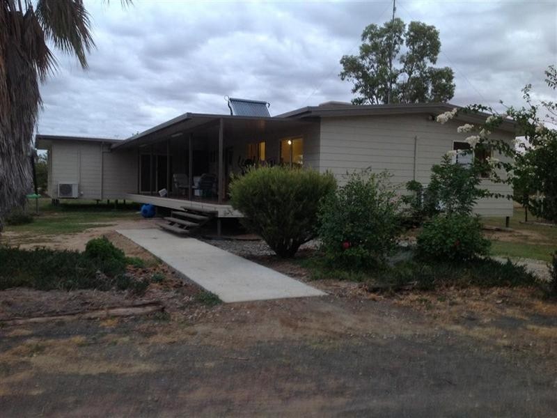 18 Bowens Lane, Roma QLD 4455