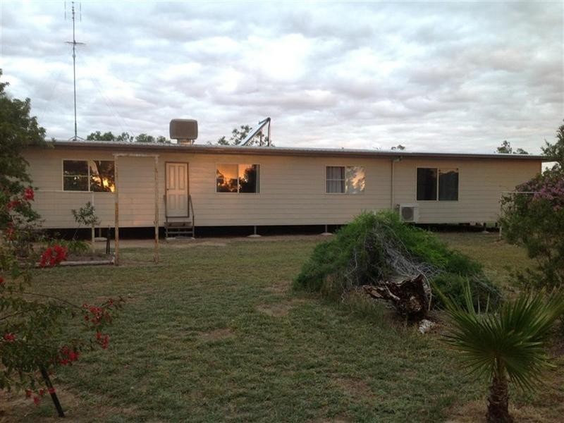 18 Bowens Lane, Roma QLD 4455