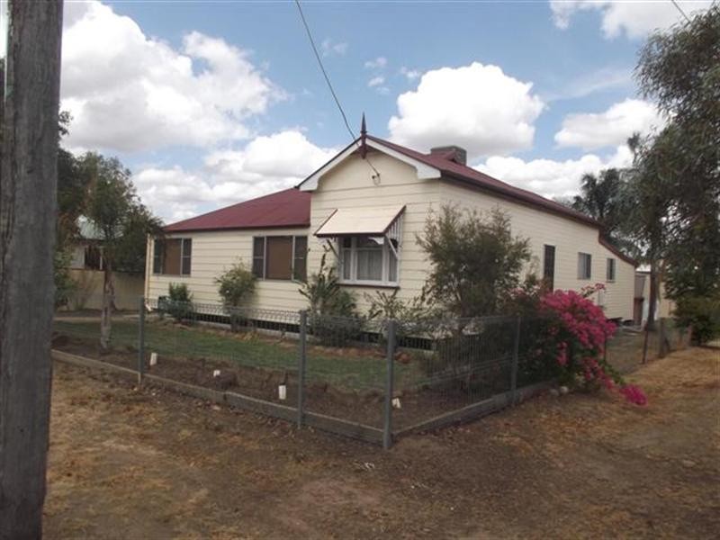 22 Feather Street, Roma QLD 4455