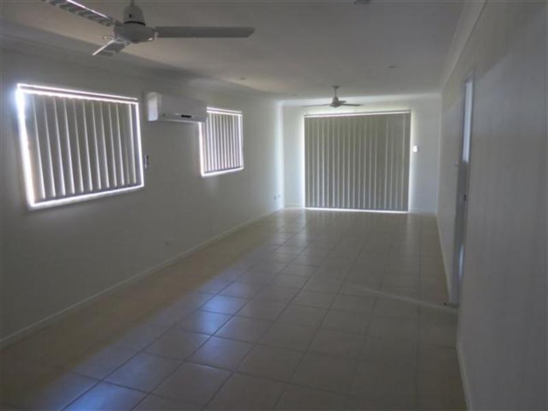 5 Wattle Court, Roma QLD 4455