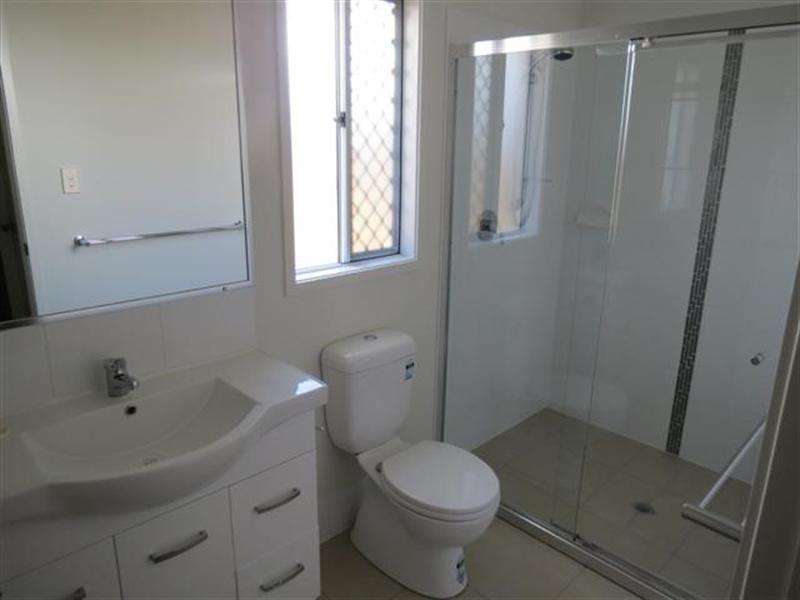 5 Wattle Court, Roma QLD 4455