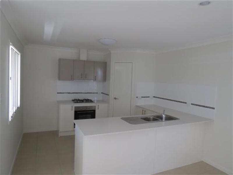 230 McDowall Street, Roma QLD 4455