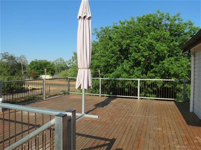 2 Gregory Street, Roma QLD 4455