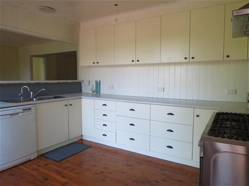 2 Gregory Street, Roma QLD 4455