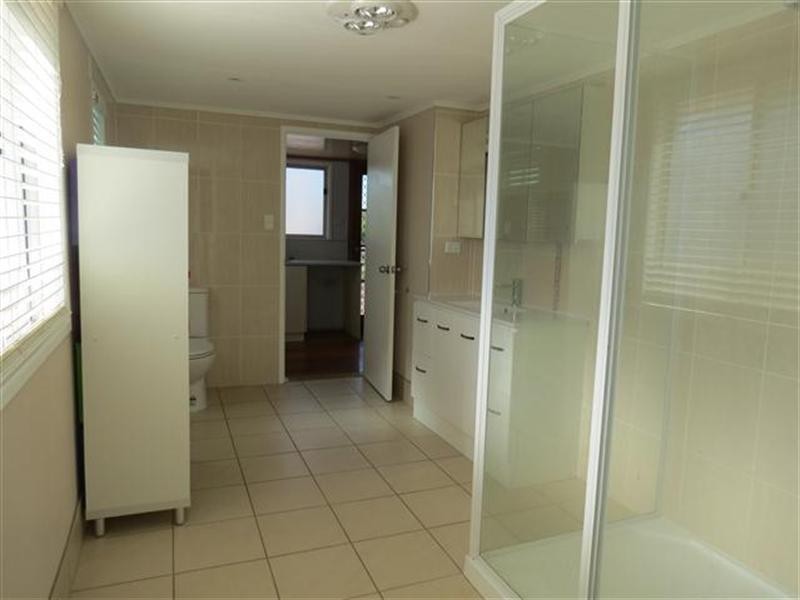 2 Gregory Street, Roma QLD 4455