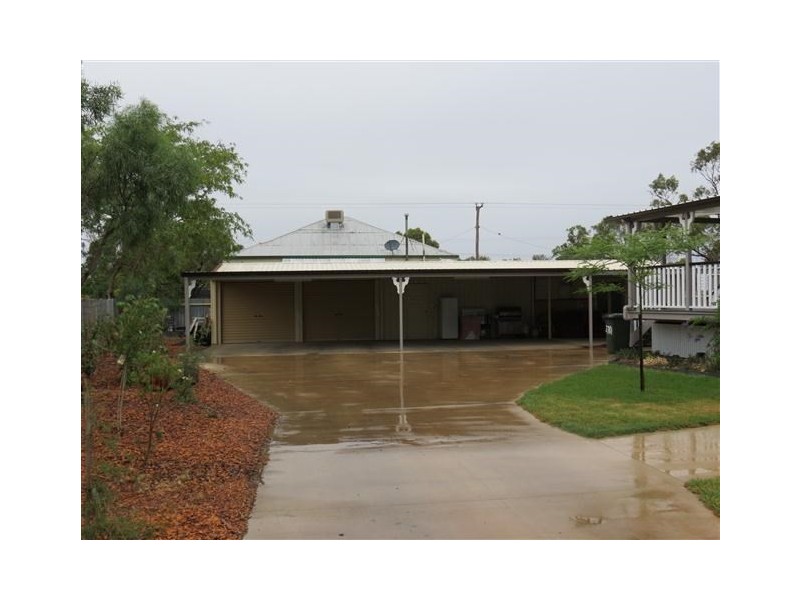 27a Allen Street, Roma QLD 4455