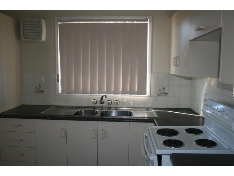 6 Fowles Street, Roma QLD 4455