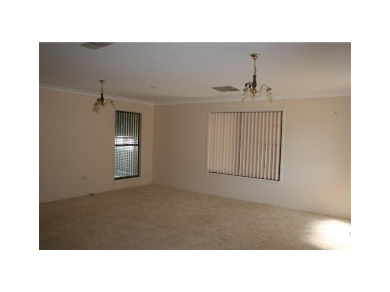 26 Howard Street, Roma QLD 4455