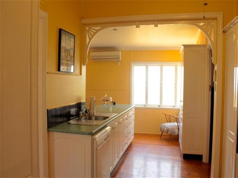 58 Chrystal Street, Roma QLD 4455