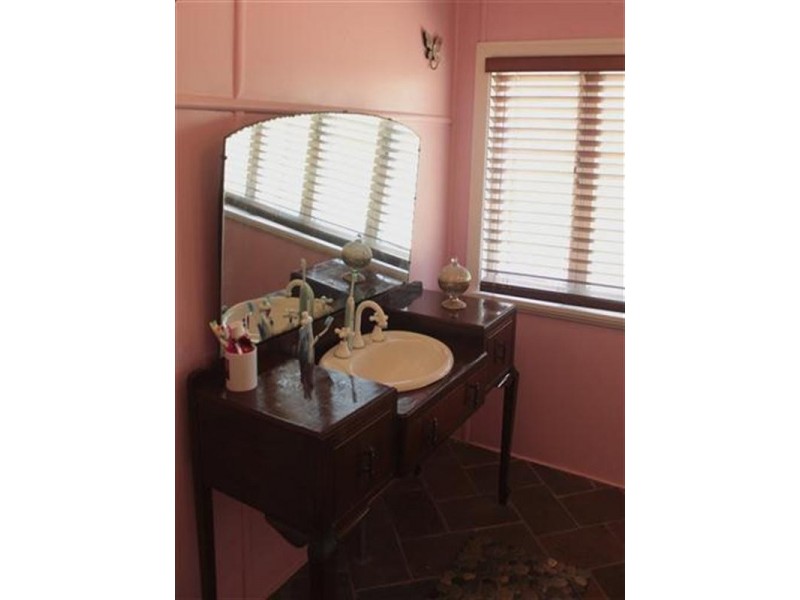 58 Chrystal Street, Roma QLD 4455