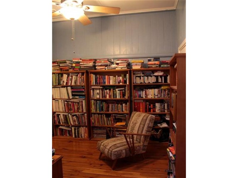 58 Chrystal Street, Roma QLD 4455