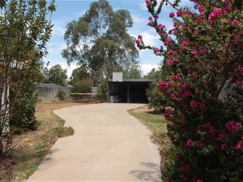 58 Chrystal Street, Roma QLD 4455