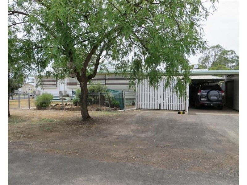 56 Elmer Street, Roma QLD 4455