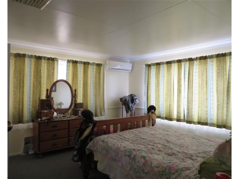 56 Elmer Street, Roma QLD 4455