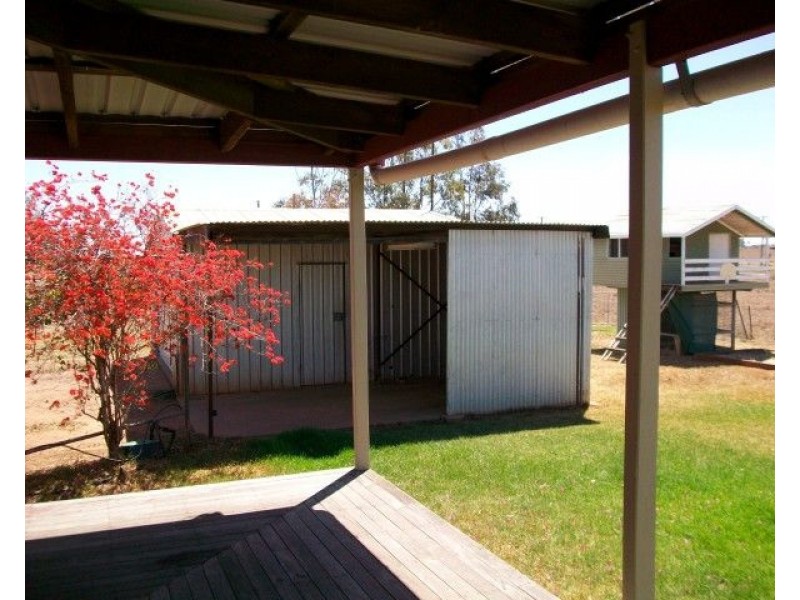 166 Duke Street, Roma QLD 4455