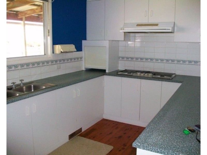 166 Duke Street, Roma QLD 4455