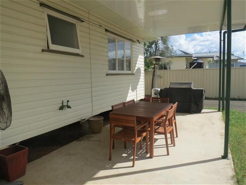 11 Saunders Street, Roma QLD 4455
