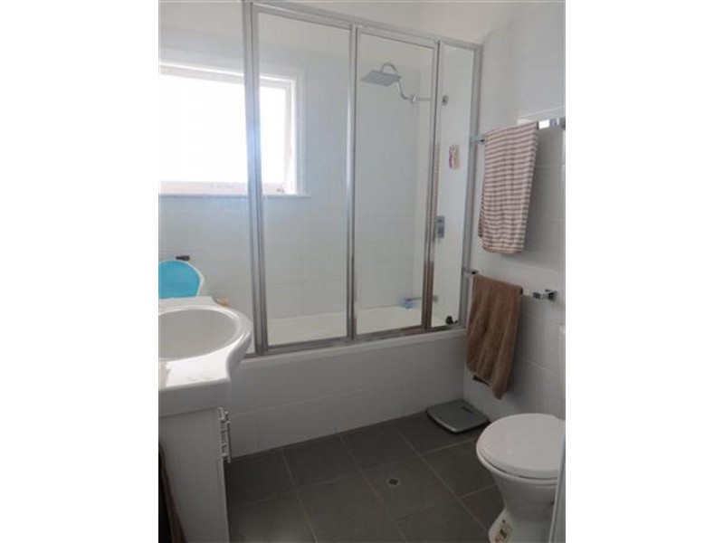 11 Saunders Street, Roma QLD 4455