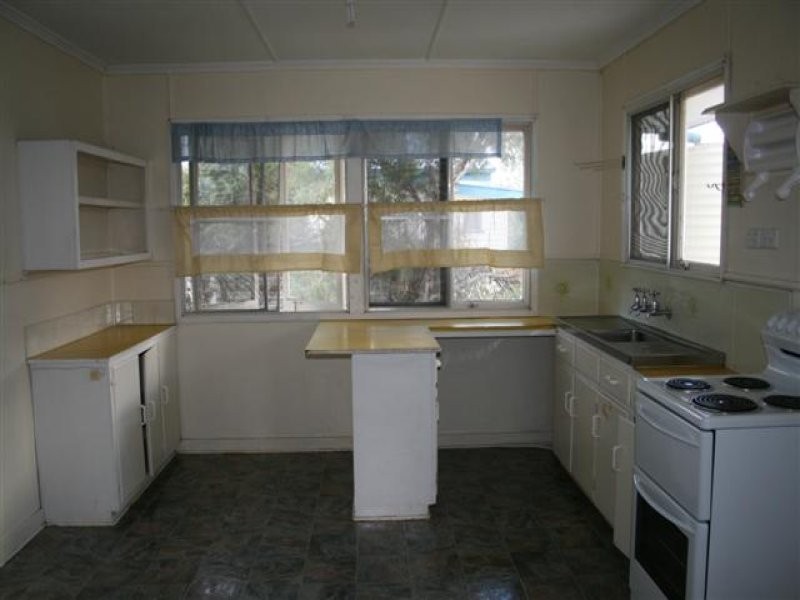 42 Foott Street, Roma QLD 4455