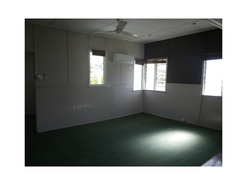 8 Lewis Street, Roma QLD 4455
