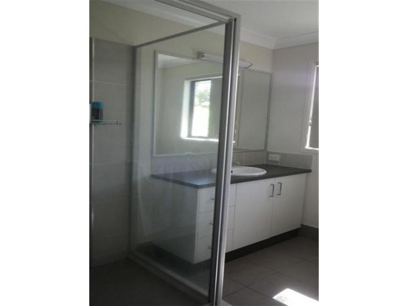 19 Robusta Drive, Roma QLD 4455