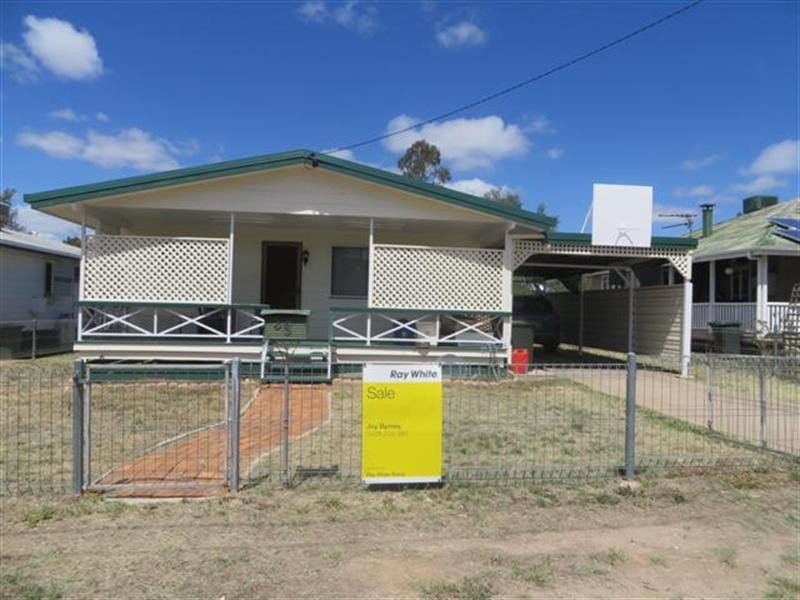 36 Hoffman Street, Roma QLD 4455
