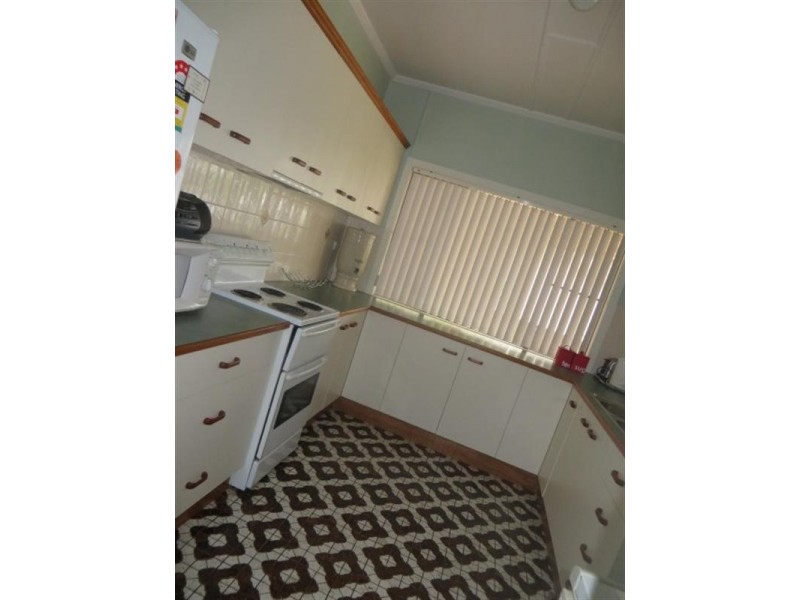 12 McEwan Street, Roma QLD 4455