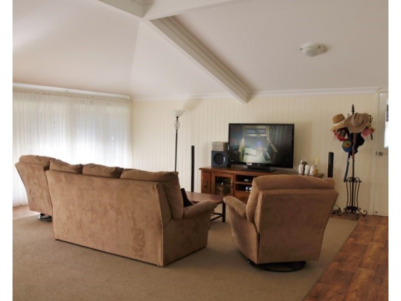 92 Miscamble Street, Roma QLD 4455