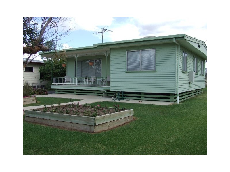 9 Eva Street, Roma QLD 4455