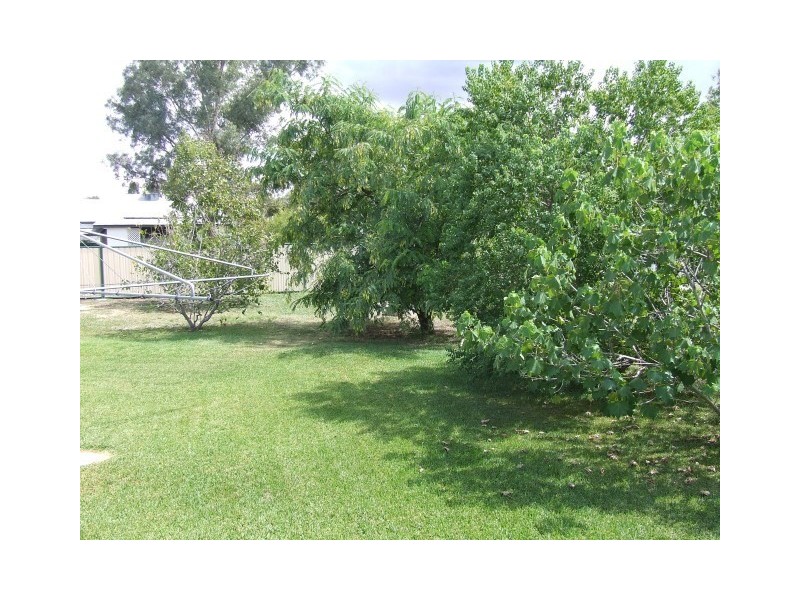 9 Eva Street, Roma QLD 4455