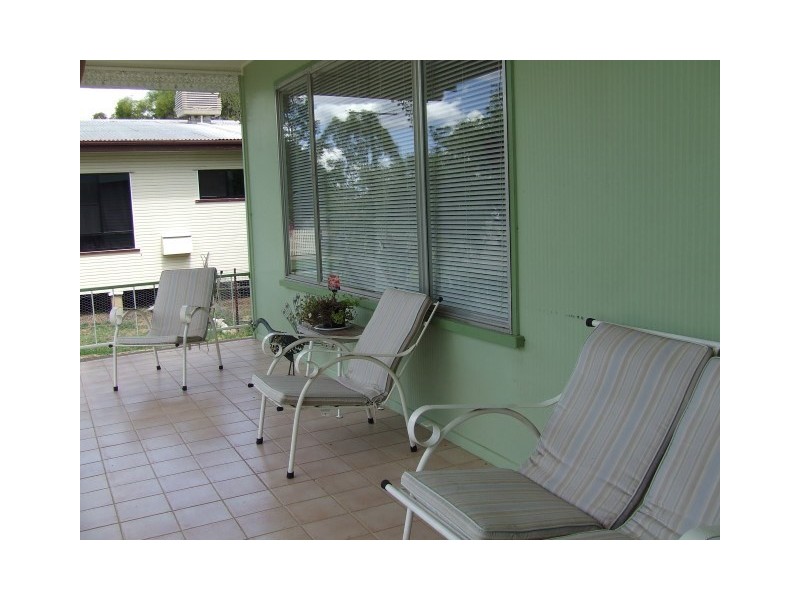 9 Eva Street, Roma QLD 4455