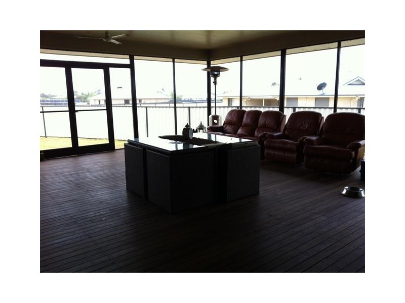 13 Baker-Finch Crescent, Roma QLD 4455