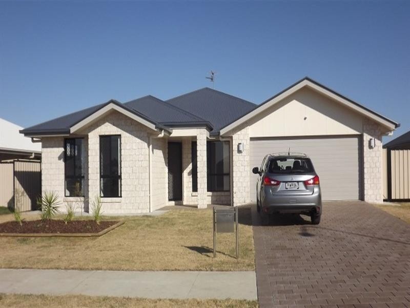 104 Taylor Street, Roma QLD 4455