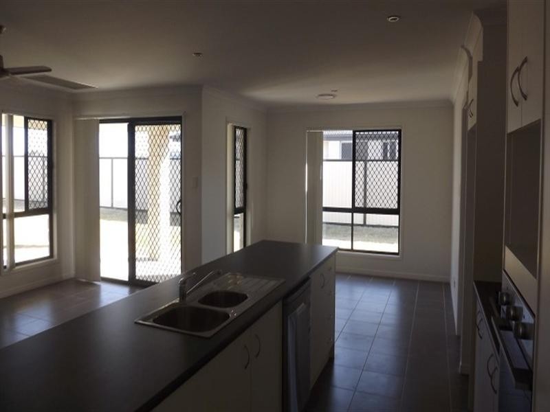 104 Taylor Street, Roma QLD 4455