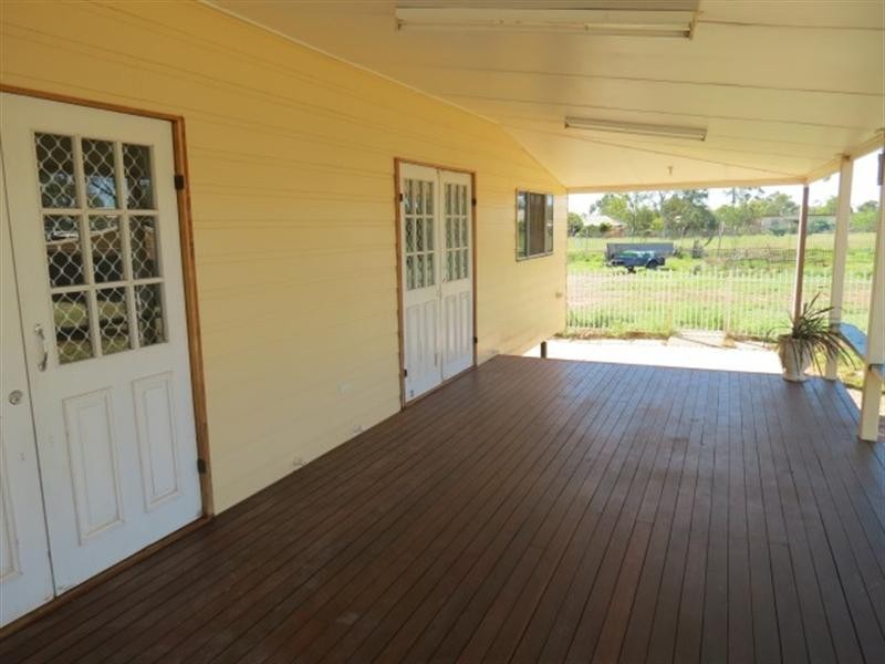 96 Chrystal Street, Roma QLD 4455