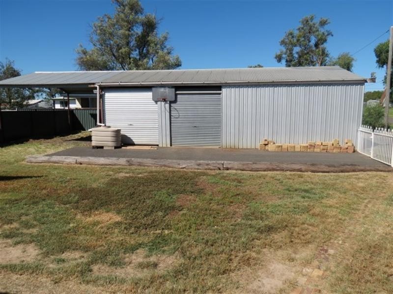 96 Chrystal Street, Roma QLD 4455