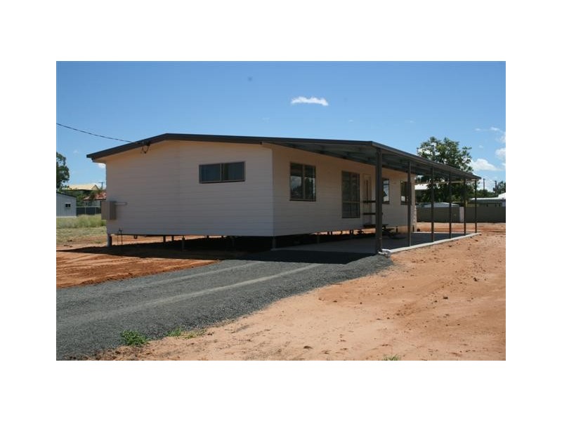 39 Ivy Street, Roma QLD 4455