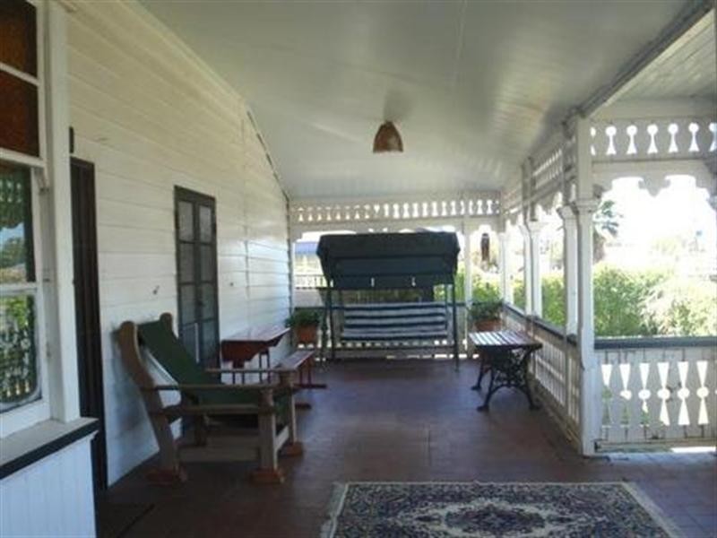 15 Alfred Street, Roma QLD 4455